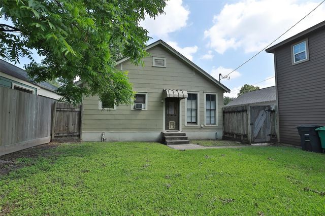 932 W Gardner Street, Houston, TX 77009