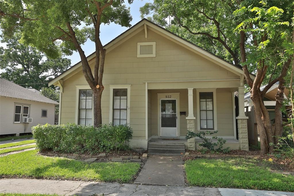 932 W Gardner Street, Houston, TX 77009
