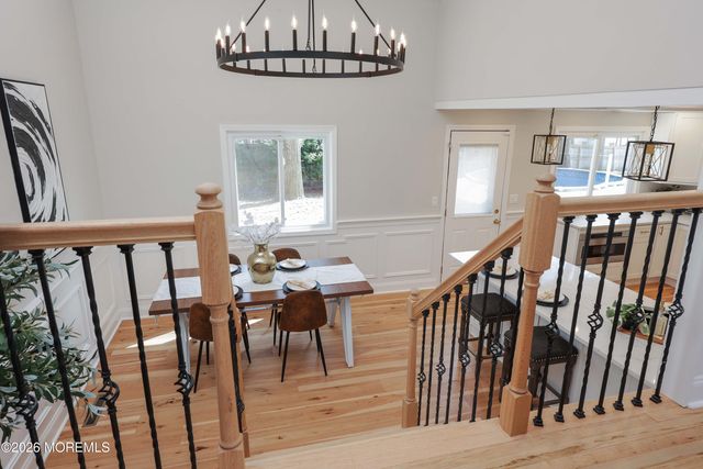 35 Bayberry Lane, Middletown, NJ 07748