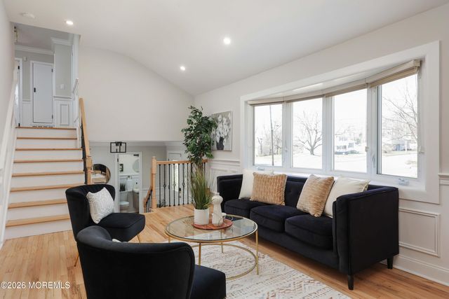 35 Bayberry Lane, Middletown, NJ 07748