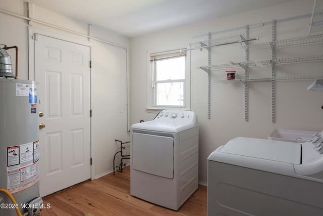 35 Bayberry Lane, Middletown, NJ 07748