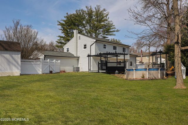 35 Bayberry Lane, Middletown, NJ 07748