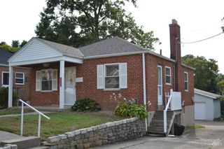 3935 Carrie Avenue, Cheviot, OH 45211