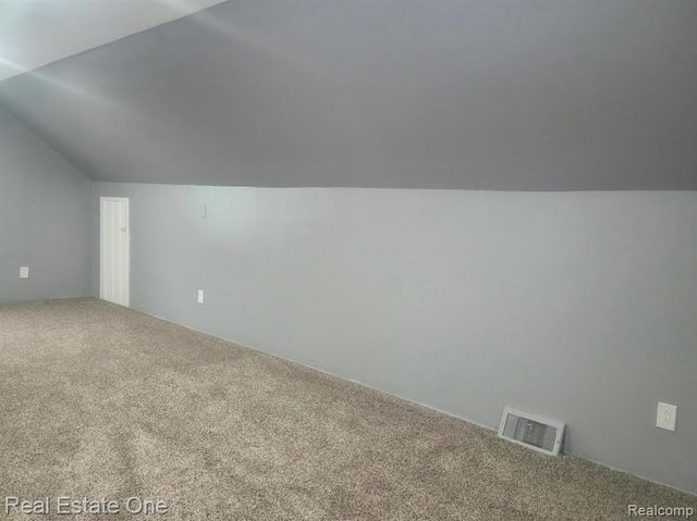 8254 Sussex Street, Detroit, MI 48228