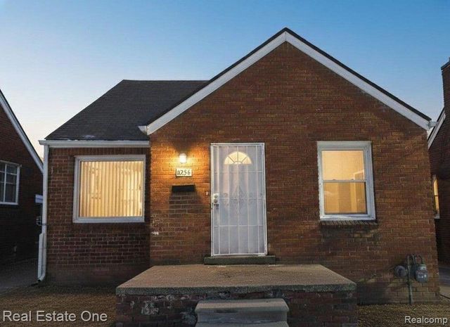 8254 Sussex Street, Detroit, MI 48228