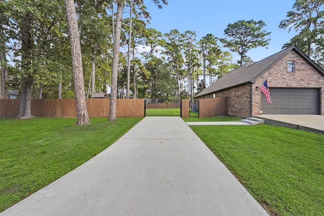 14010 Jamaica Circle, Willis, TX 77318