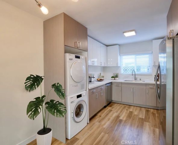 2118 Manhattan Beach Boulevard D, Redondo Beach, CA 90278