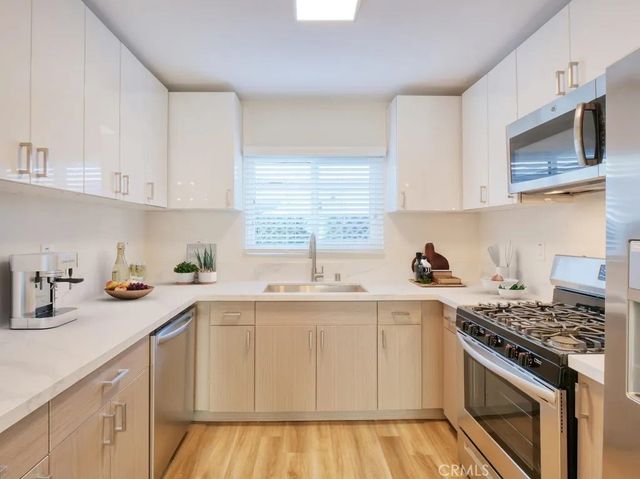 2118 Manhattan Beach Boulevard D, Redondo Beach, CA 90278