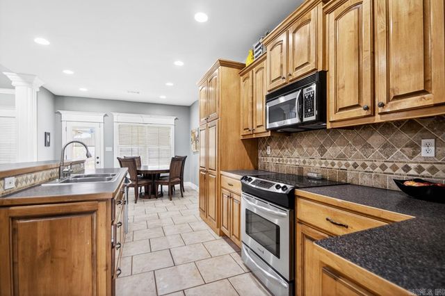 22211 N Kaufman Road, Hensley, AR 72065