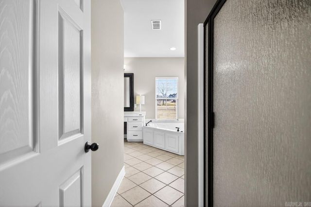 22211 N Kaufman Road, Hensley, AR 72065