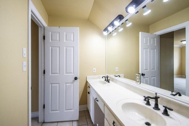 22211 N Kaufman Road, Hensley, AR 72065