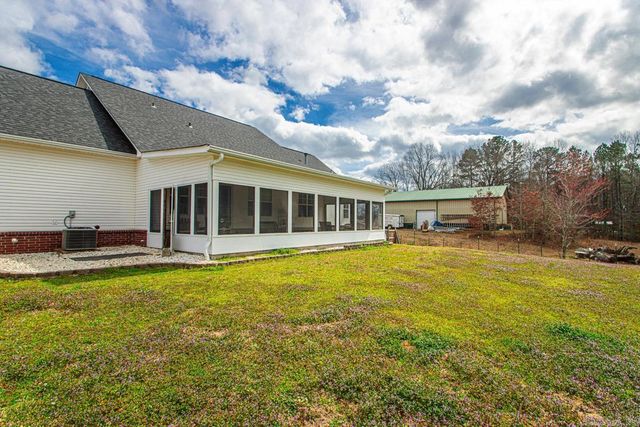 22211 N Kaufman Road, Hensley, AR 72065
