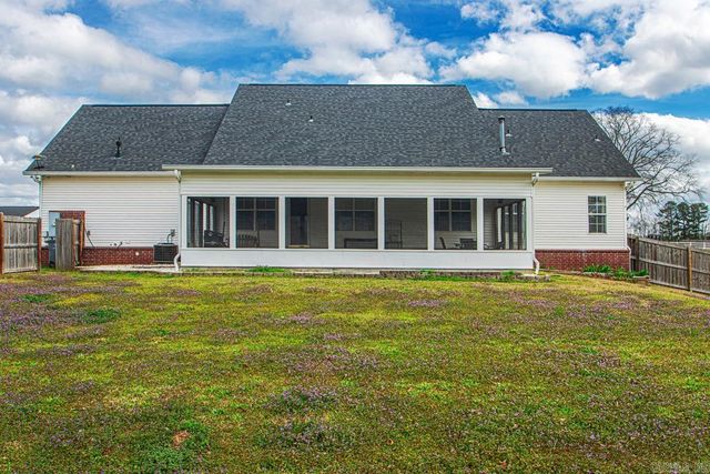 22211 N Kaufman Road, Hensley, AR 72065