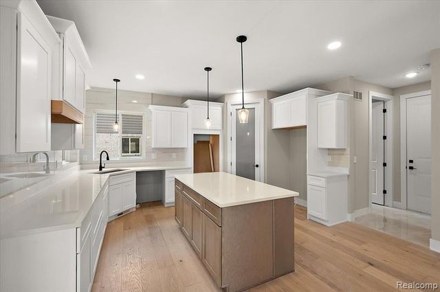 24318 Tullymore Drive, Macomb, MI 48042