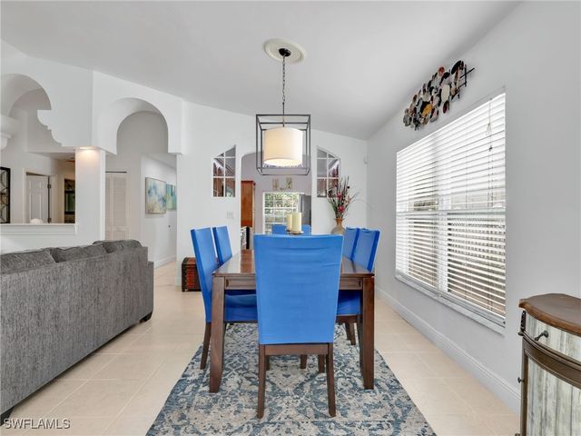 164 Sabal Lake DR, Naples, FL 34104