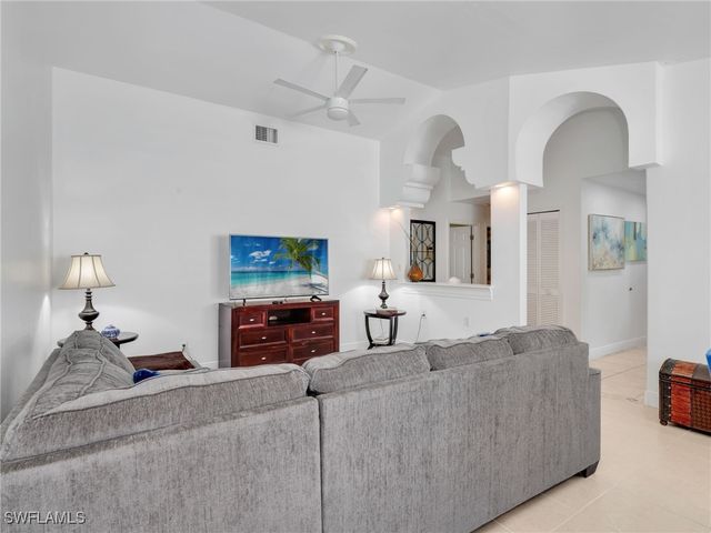 164 Sabal Lake DR, Naples, FL 34104