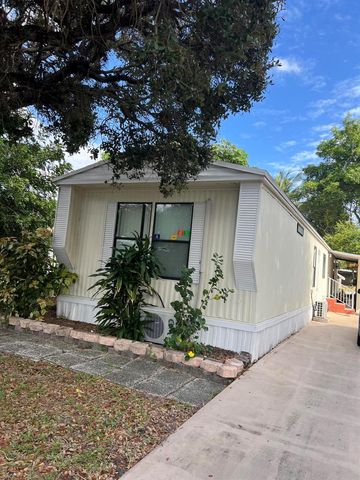 6730 NW 44th Way Lot T-18, Coconut Creek, FL 33073