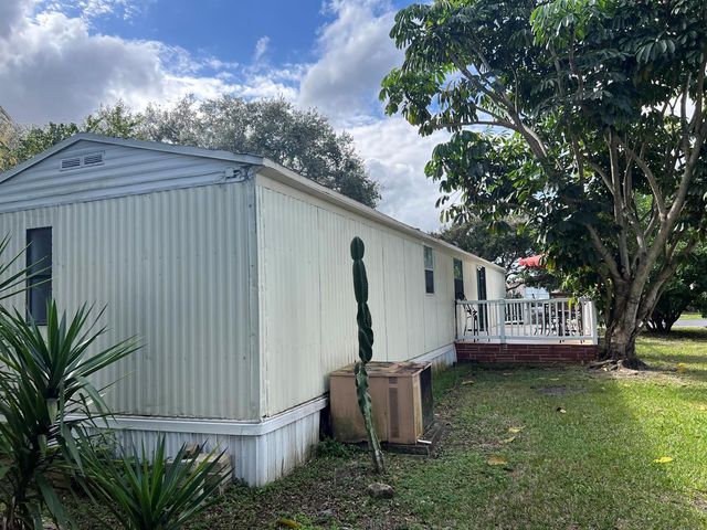 6730 NW 44th Way Lot T-18, Coconut Creek, FL 33073