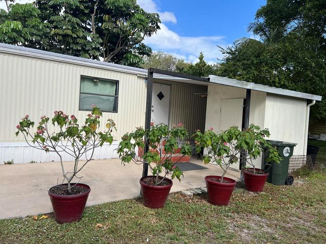 6730 NW 44th Way Lot T-18, Coconut Creek, FL 33073