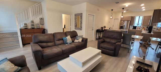 4682 NW 83rd Avenue, Doral, FL 33166