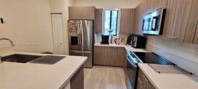 4682 NW 83rd Avenue, Doral, FL 33166