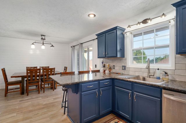 710 Silver Streak Road, Nixa, MO 65714