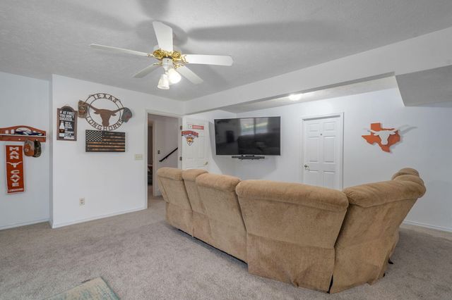 710 Silver Streak Road, Nixa, MO 65714