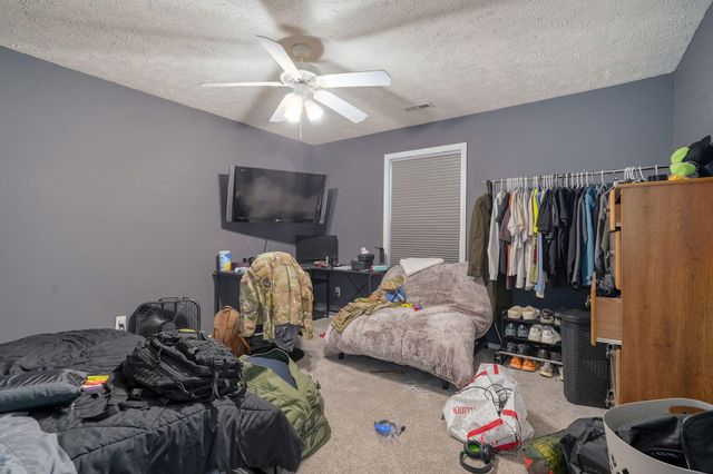 710 Silver Streak Road, Nixa, MO 65714