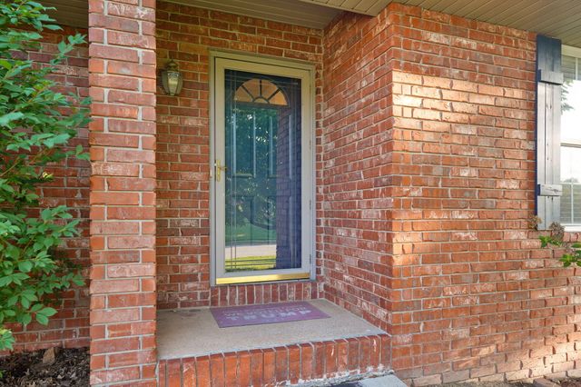 710 Silver Streak Road, Nixa, MO 65714