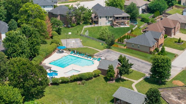 710 Silver Streak Road, Nixa, MO 65714