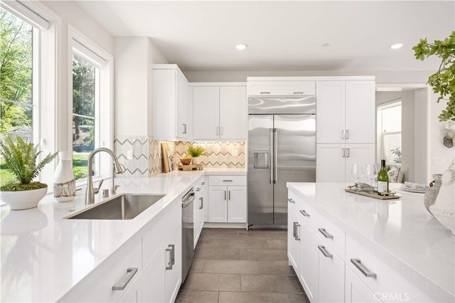 238 Chorus, Irvine, CA 92618