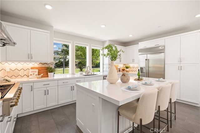 238 Chorus, Irvine, CA 92618