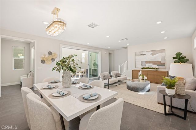 238 Chorus, Irvine, CA 92618