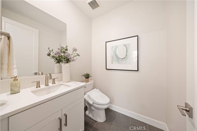 238 Chorus, Irvine, CA 92618