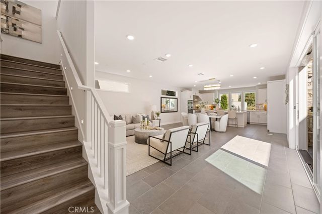 238 Chorus, Irvine, CA 92618