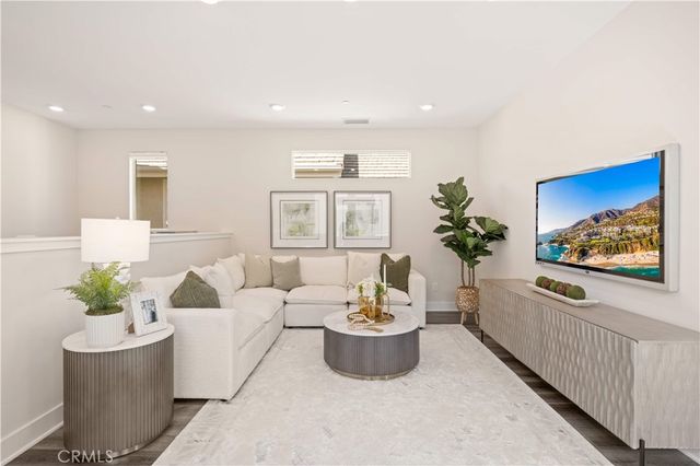 238 Chorus, Irvine, CA 92618