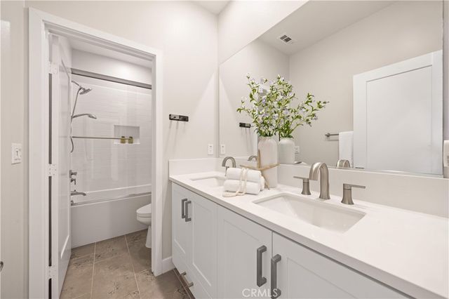 238 Chorus, Irvine, CA 92618