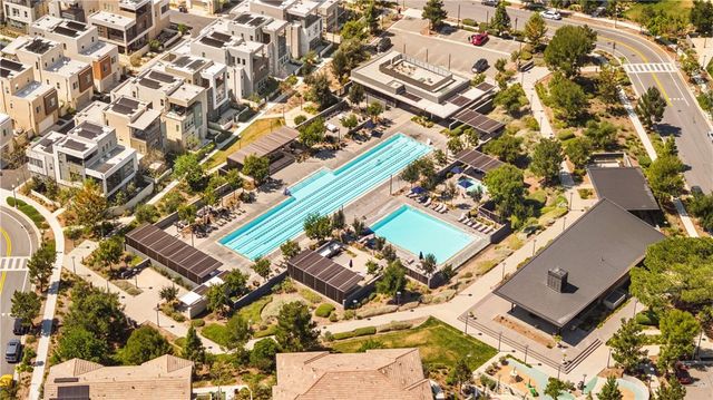 238 Chorus, Irvine, CA 92618