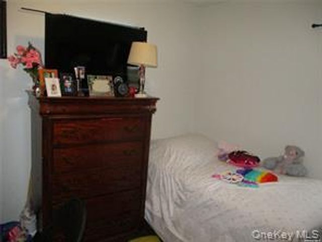 34 Monroe, Inwood, NY 11096