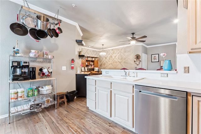 6162 N Brookline Avenue 13, Oklahoma City, OK 73112