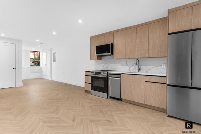 490 Irving Avenue, New York City, NY 11237