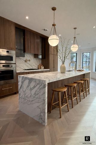 490 Irving Avenue, New York City, NY 11237