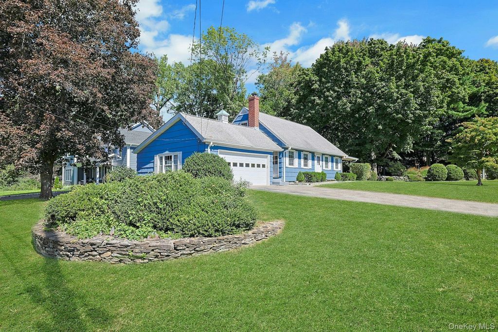 21 Elm Street E, Valhalla, NY 10595 — photo 4