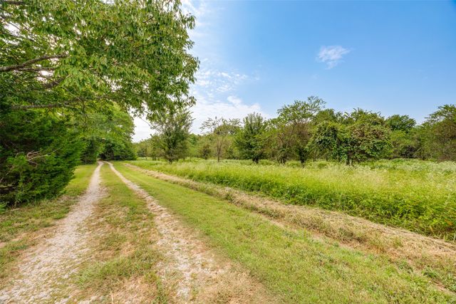 1549 Starr Road, Denison, TX 75021
