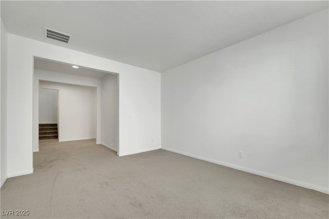 5713 Silver Cascade Avenue, Las Vegas, NV 89131