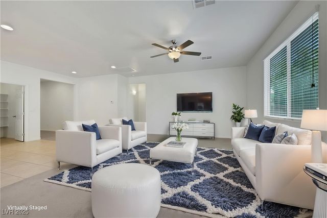 5713 Silver Cascade Avenue, Las Vegas, NV 89131