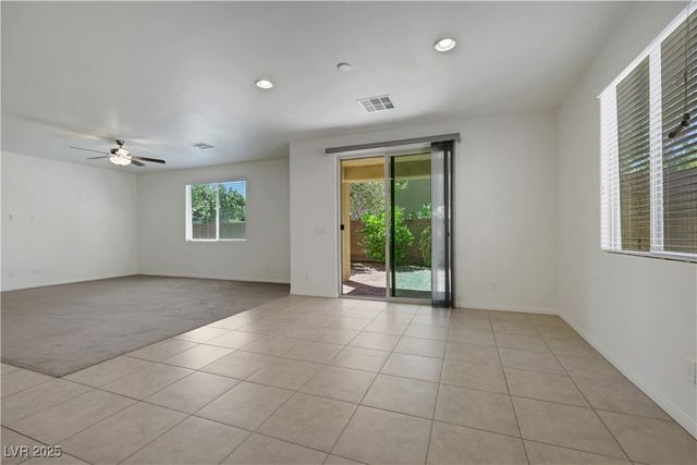 5713 Silver Cascade Avenue, Las Vegas, NV 89131