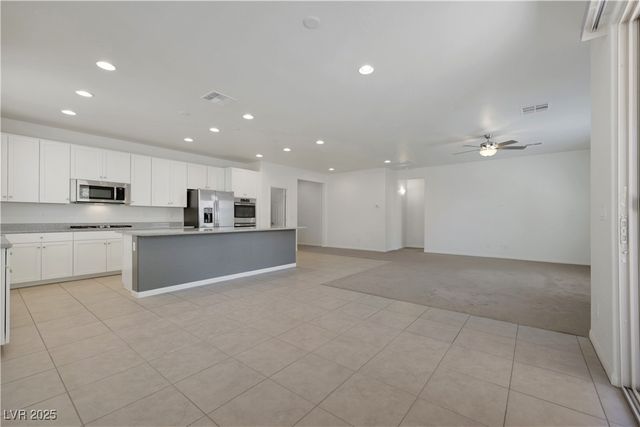 5713 Silver Cascade Avenue, Las Vegas, NV 89131