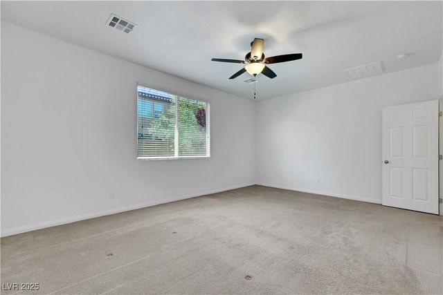 5713 Silver Cascade Avenue, Las Vegas, NV 89131