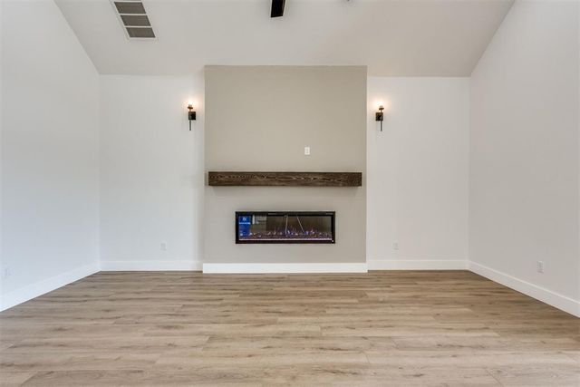 2216 SW 160th Street, Oklahoma City, OK 73170